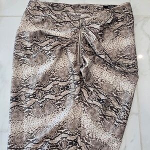 💋Skirt Body By Victoria*Size 14